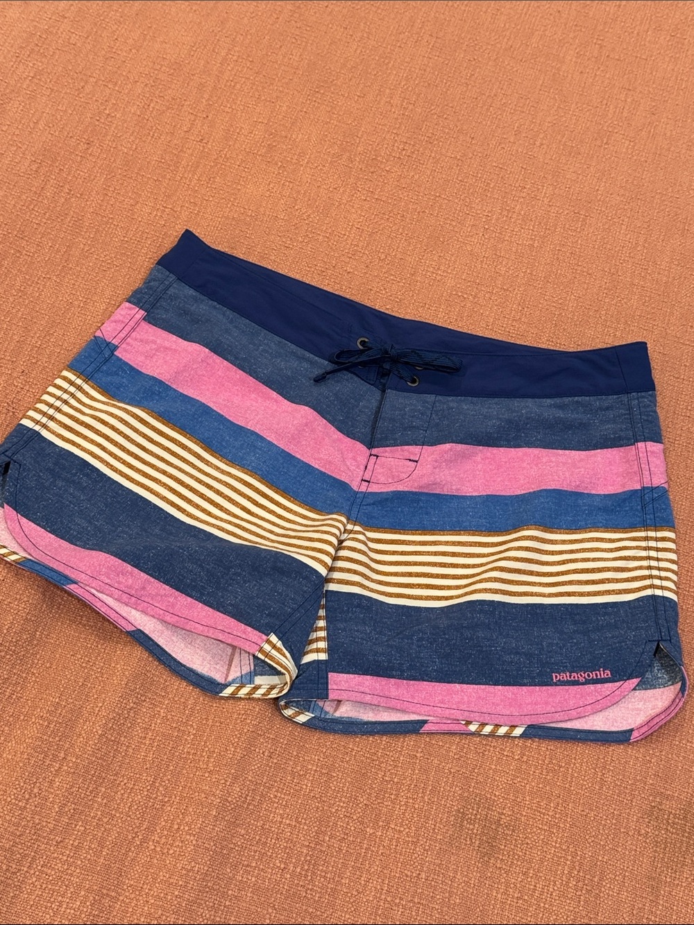Patagonia W34L5 Women’s Striped board shorts - wavefarer size 10